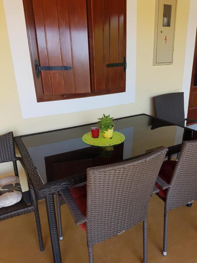 Apartmani Corleone Bilice Exterior foto