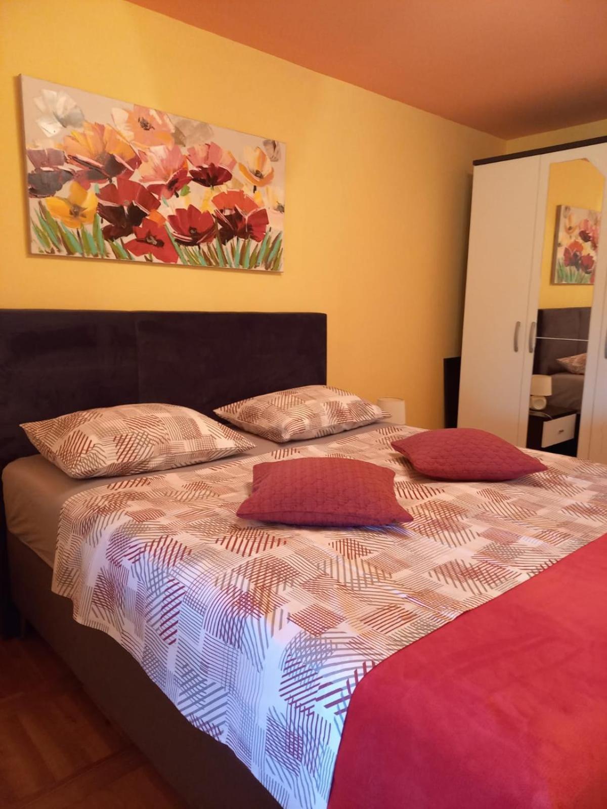 Apartmani Corleone Bilice Exterior foto
