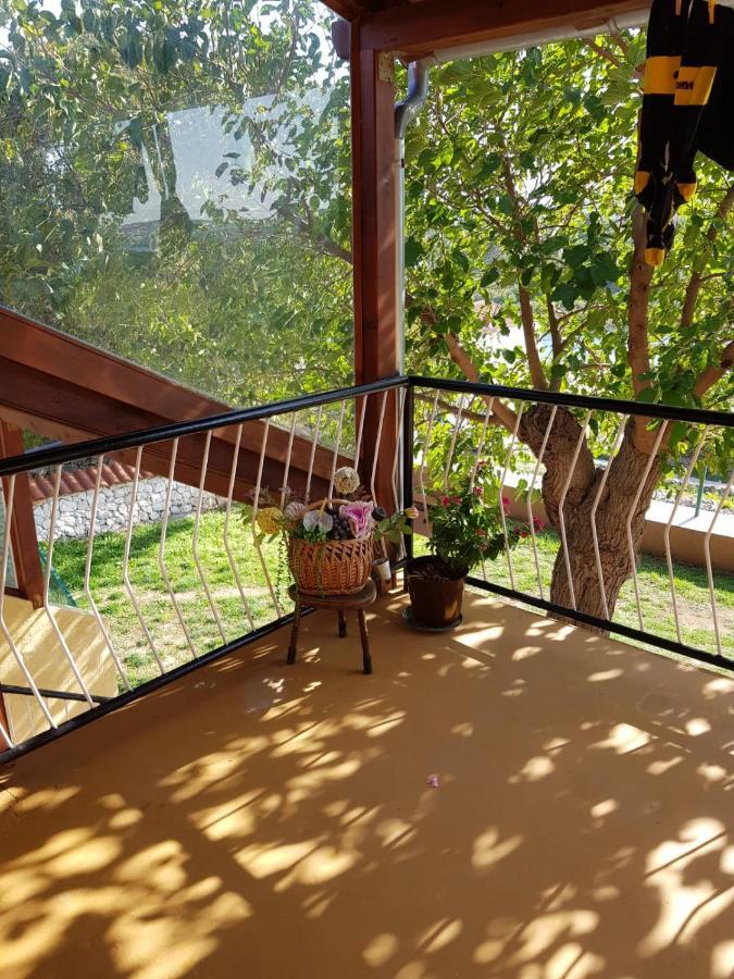 Apartmani Corleone Bilice Exterior foto